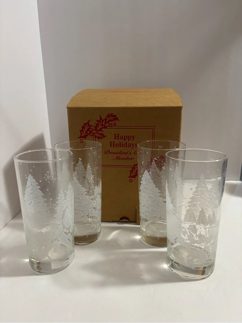 Vtg 1995 Avon Presidents Gift Set of 4 Glasses Winter Scene Horse Sleigh USA Set